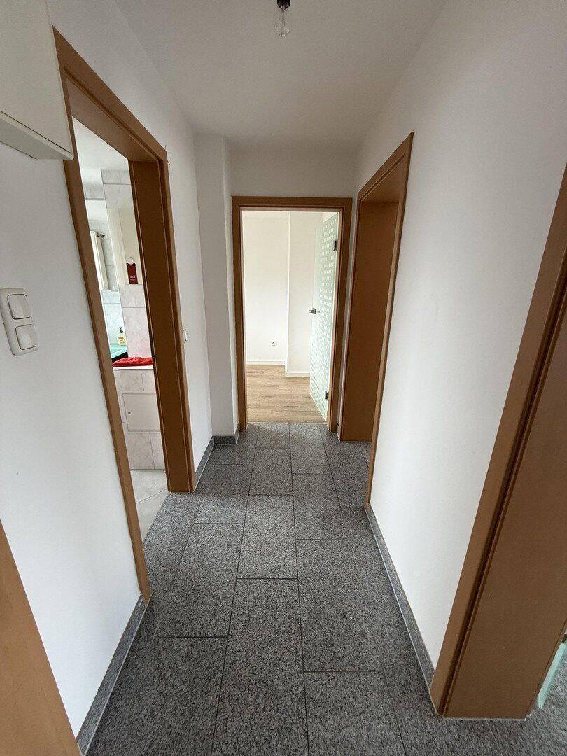 City Dachgeschosswohnung 2-Zimmer,schön hell,frisch renoviert,Garage,ab sofort, 58507 Lüdenscheid