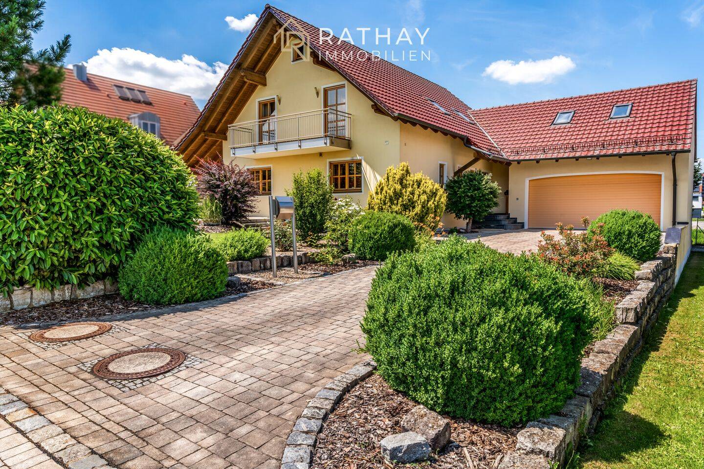 Ein starkes Gesamtpaket: Einfamilienhaus mit Weitblick, Garten und effizienter Wärmeversorgung, 93095 Hagelstadt