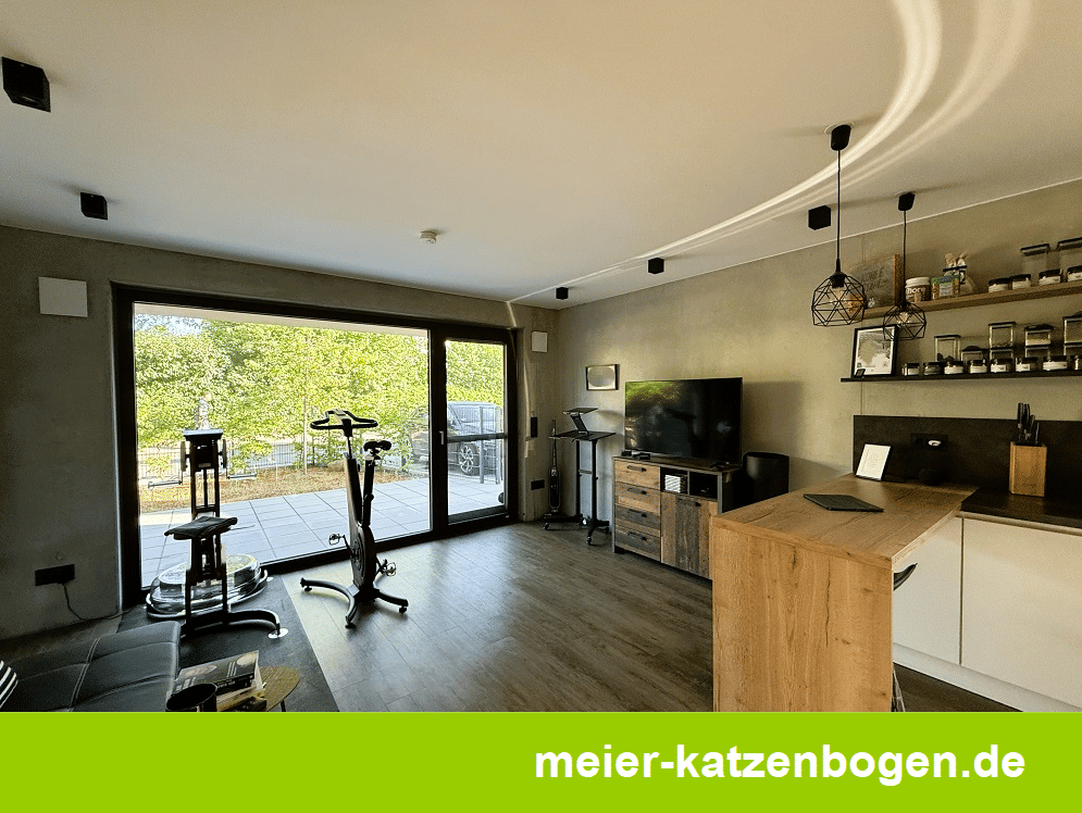 Hochwertige 2-Zimmer-Erdgeschosswohnung mit Küche, Garten und TG nähe Hauptbahnhof, 85051 Ingolstadt