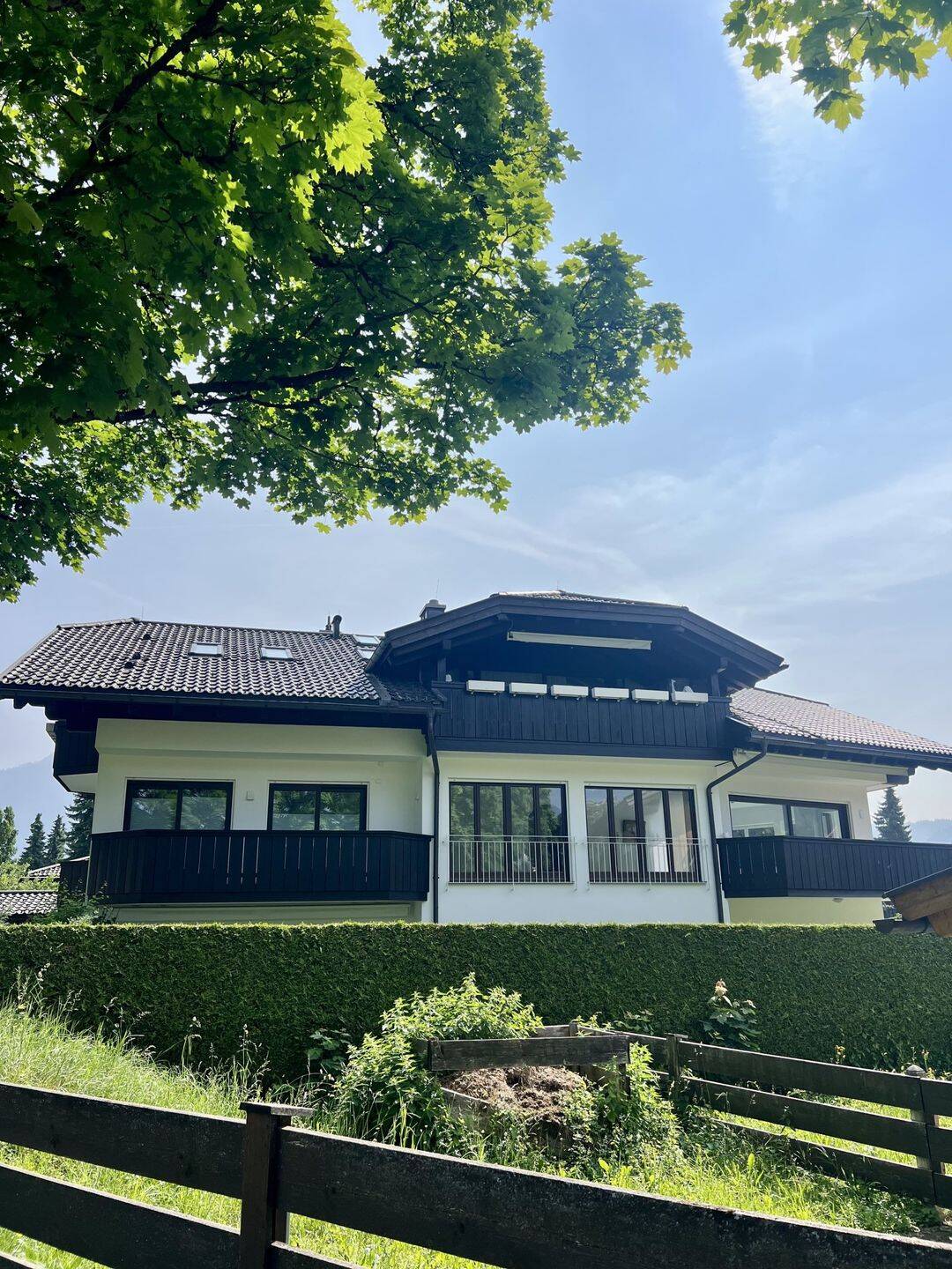 Grosszügige, sonnige Wohnung in Traumlage mit wunderschönem Bergblick in Garmisch, 82467 Garmisch-Partenkirchen