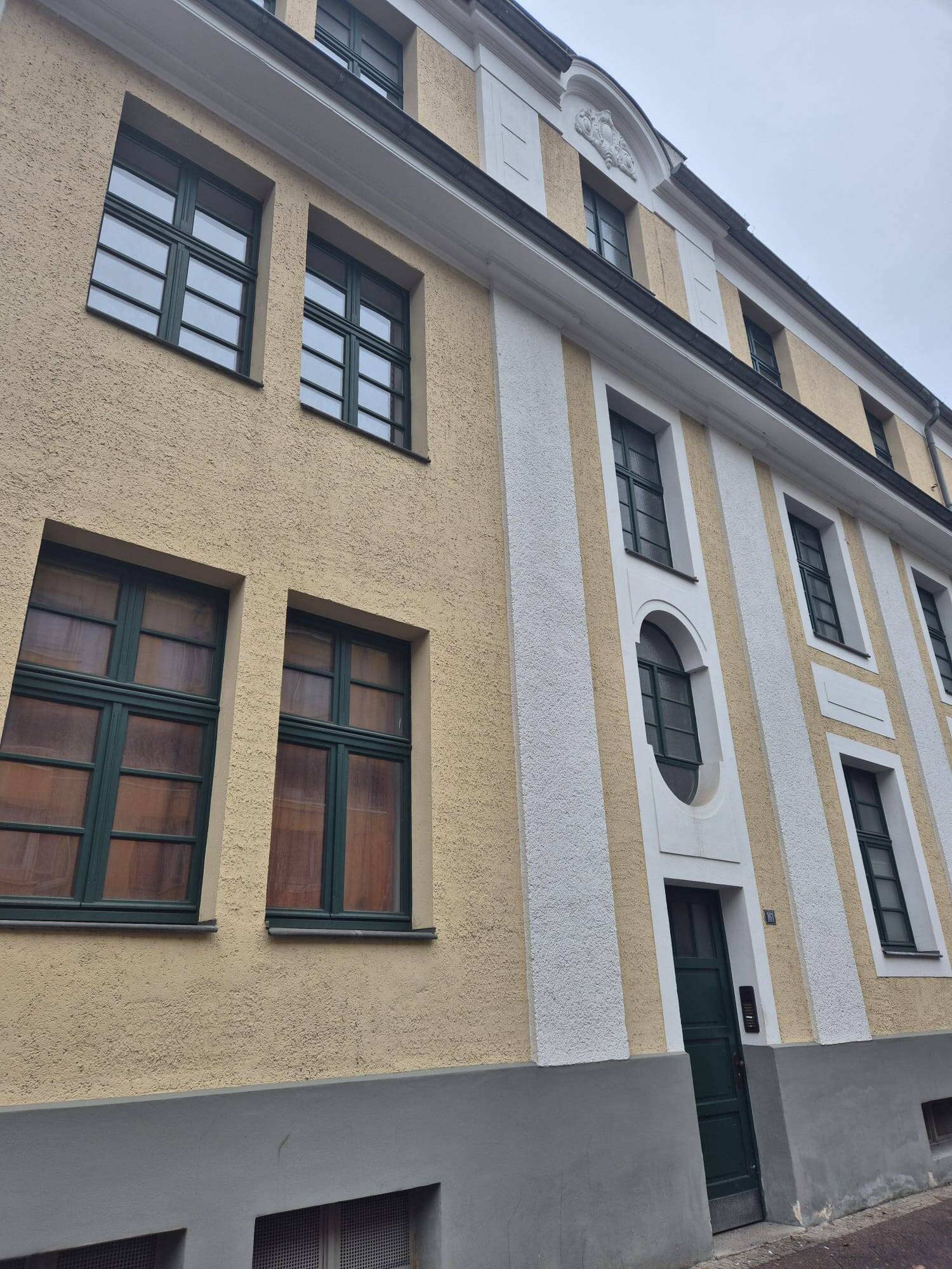 Zentral gelegene 3-Zimmer Wohnung mit großer Küche und guter Verkehrsanbindung, 47805 Krefeld (Dießem/Lehmheide Fischeln)