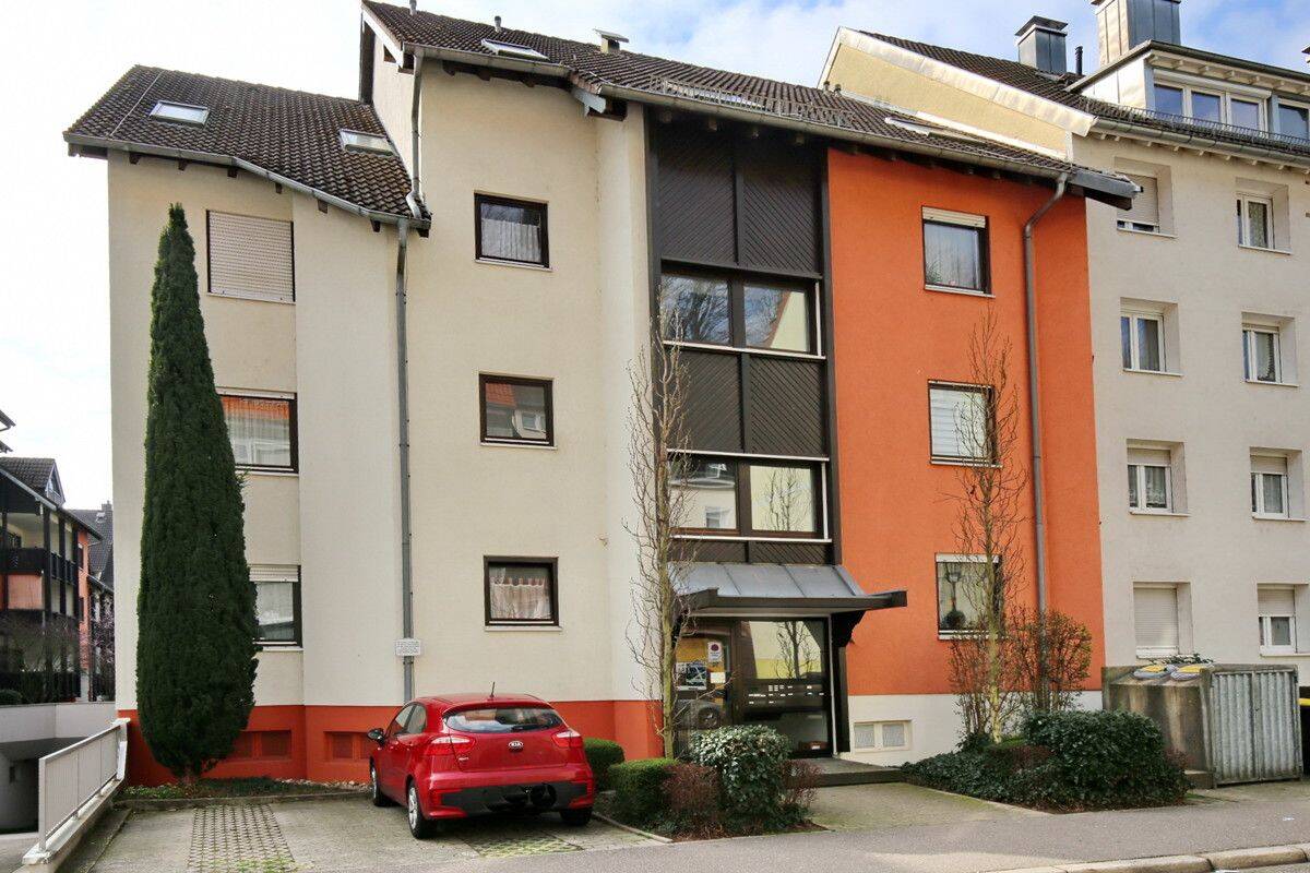 Gut geschnittene 2,5-Zimmer Wohnung zwischen Bernharduskirche und Innenstadt, 76530 Baden-Baden (Ebersteinburg Innenstadt Lichtental Varnhalt Weststadt)