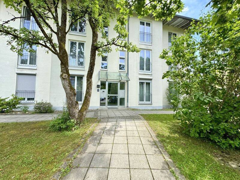 Sonniges Gartenidyll: Gepflegte 3-Zimmer-Erdgeschosswohnung in ruhiger Lage von Ottobrunn, 85521 Ottobrunn