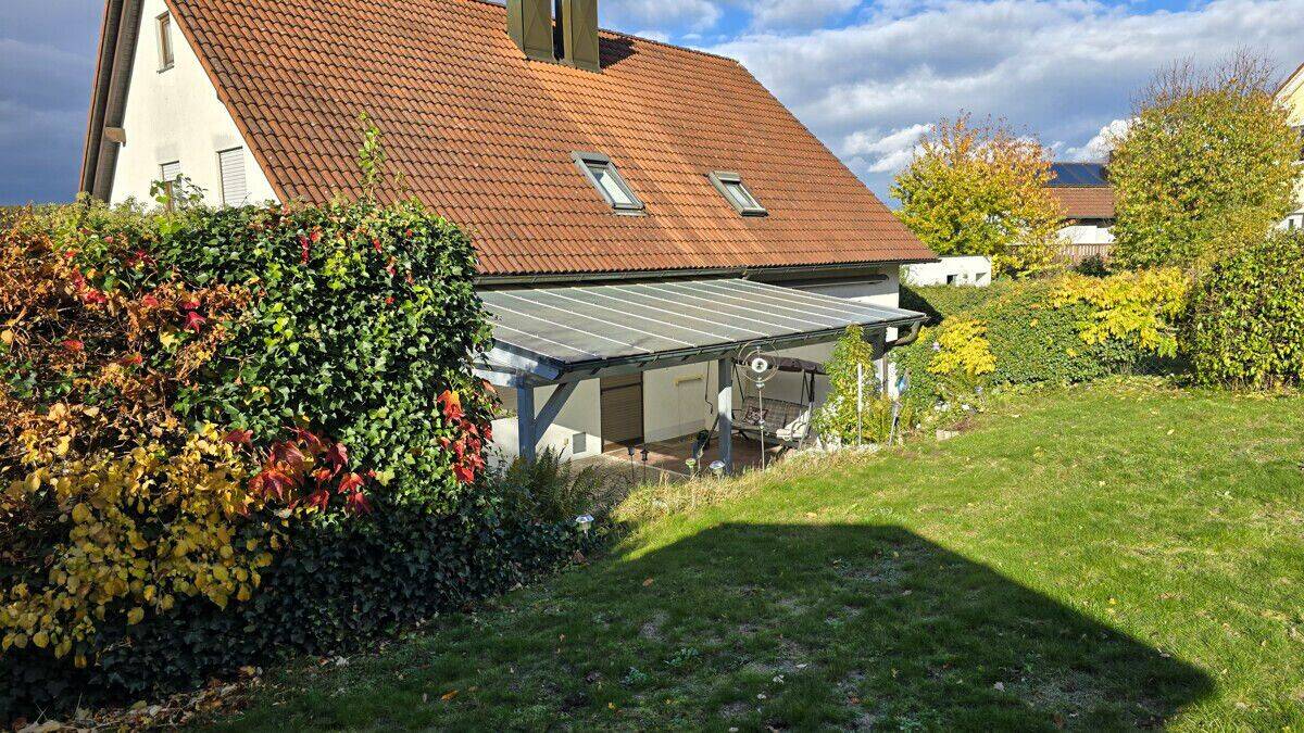 Familienfreundliche Doppelhaushälfte mit guter Verkehrsanbindung, 93173 Wenzenbach