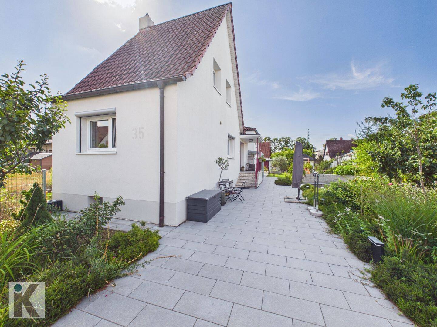 Einzigartiges Einfamilienhaus mit Traumgarten, 67065 Ludwigshafen am Rhein (Gartenstadt Maudach Mundenheim Rheingönheim West)