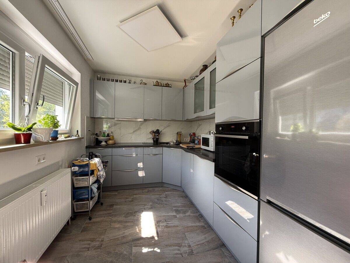 Villingen-Wöschhalde Moderne 3,5-Zi.-Wohnung mit Einbauküche, Balkon und Garage, 78052 Villingen-Schwenningen