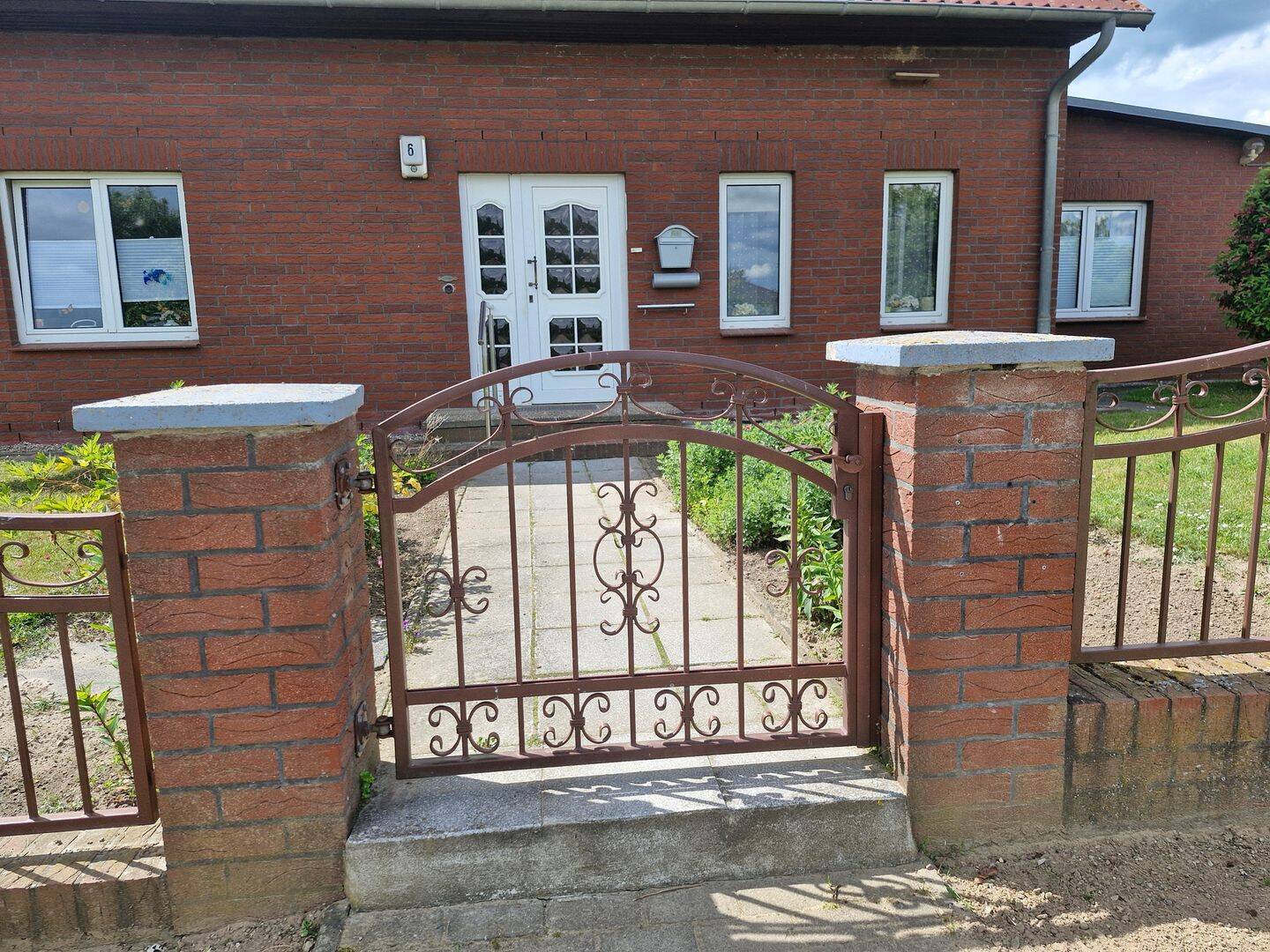 Gepflegtes Einfamilienhaus mit 7 Zimmern in ruhiger Lage von Naschendorf, 23936 Upahl