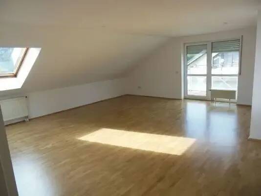 Schöne 3-Zimmerwohnung mit Garage u. Pkw-Stellplatz in Bad Kissingen, Prinzengraben 4, 97688 Bad Kissingen