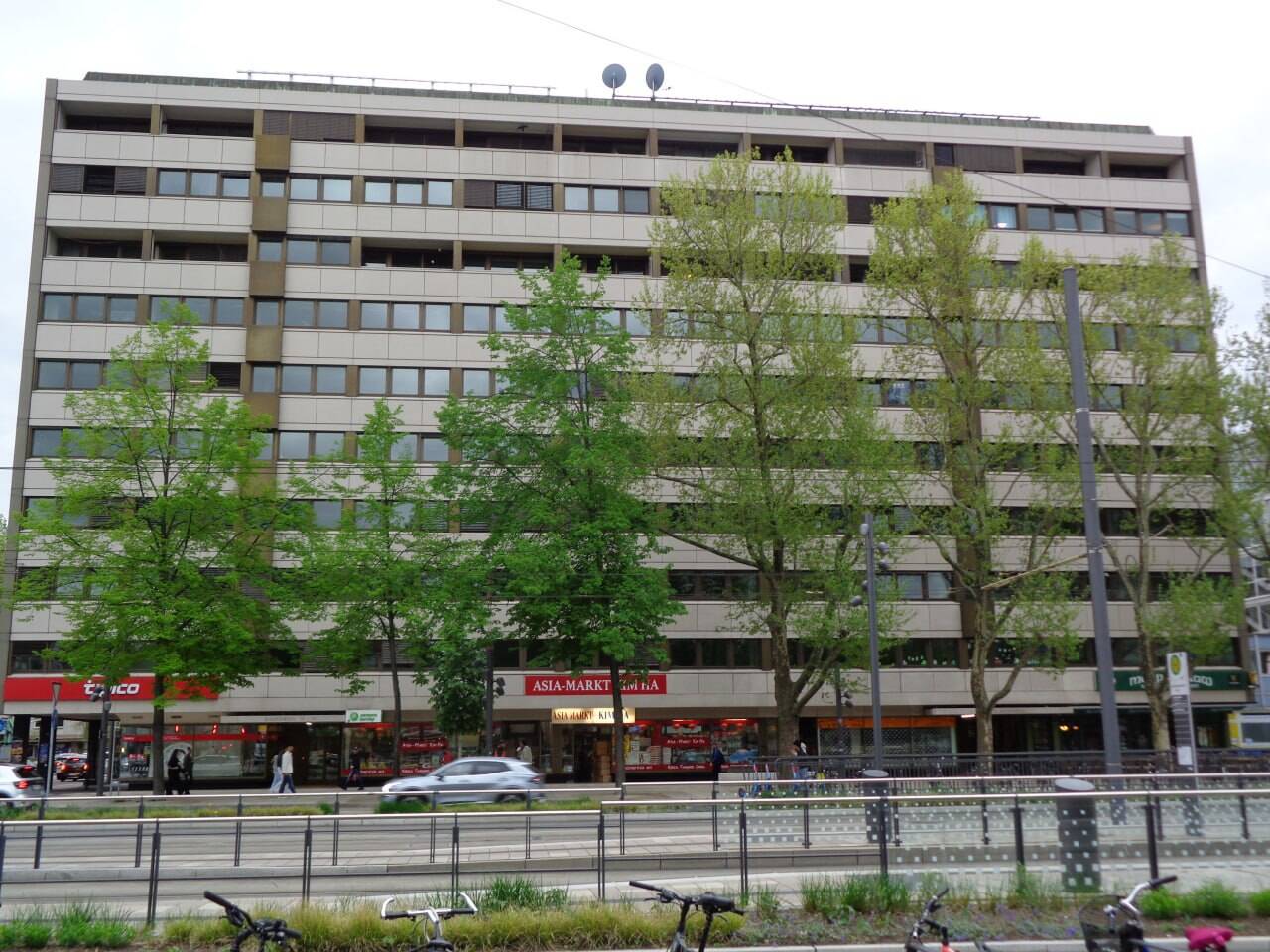 image-72712424