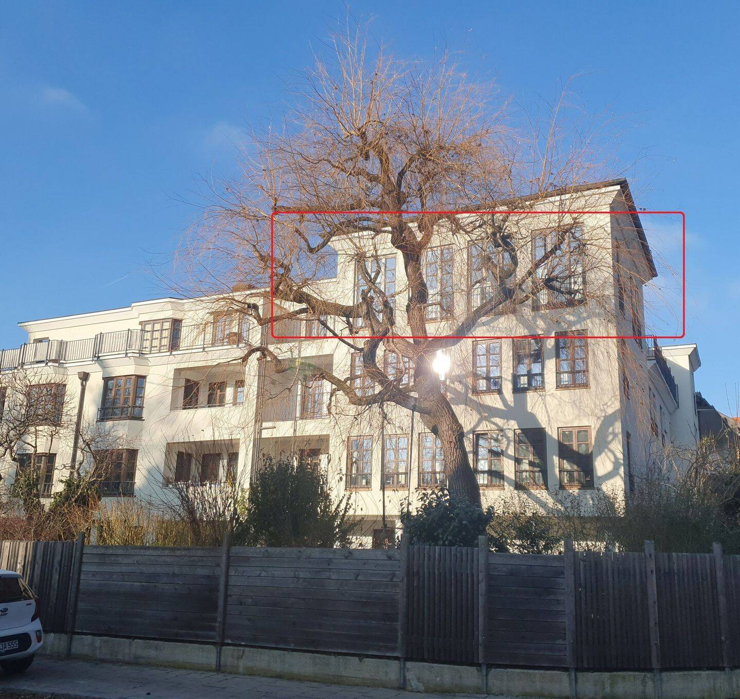 Sonnige 4-Zimmer-Dachterrassenwohnung in Alt-Bogenhausen, 81679 München (Bogenhausen)