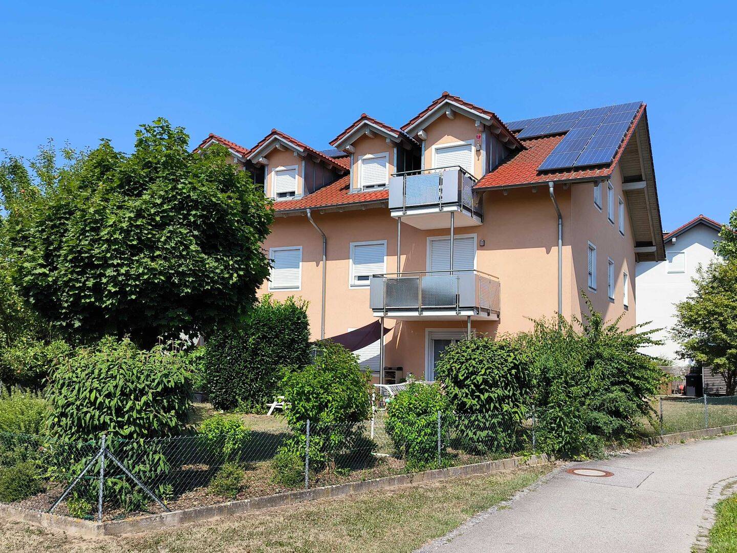 Energie-effiziente 88qm 3 Zimmer-Wohnung mit Südbalkon, Einbauküche und Abstellraum in der Wohnung, 94447 Plattling