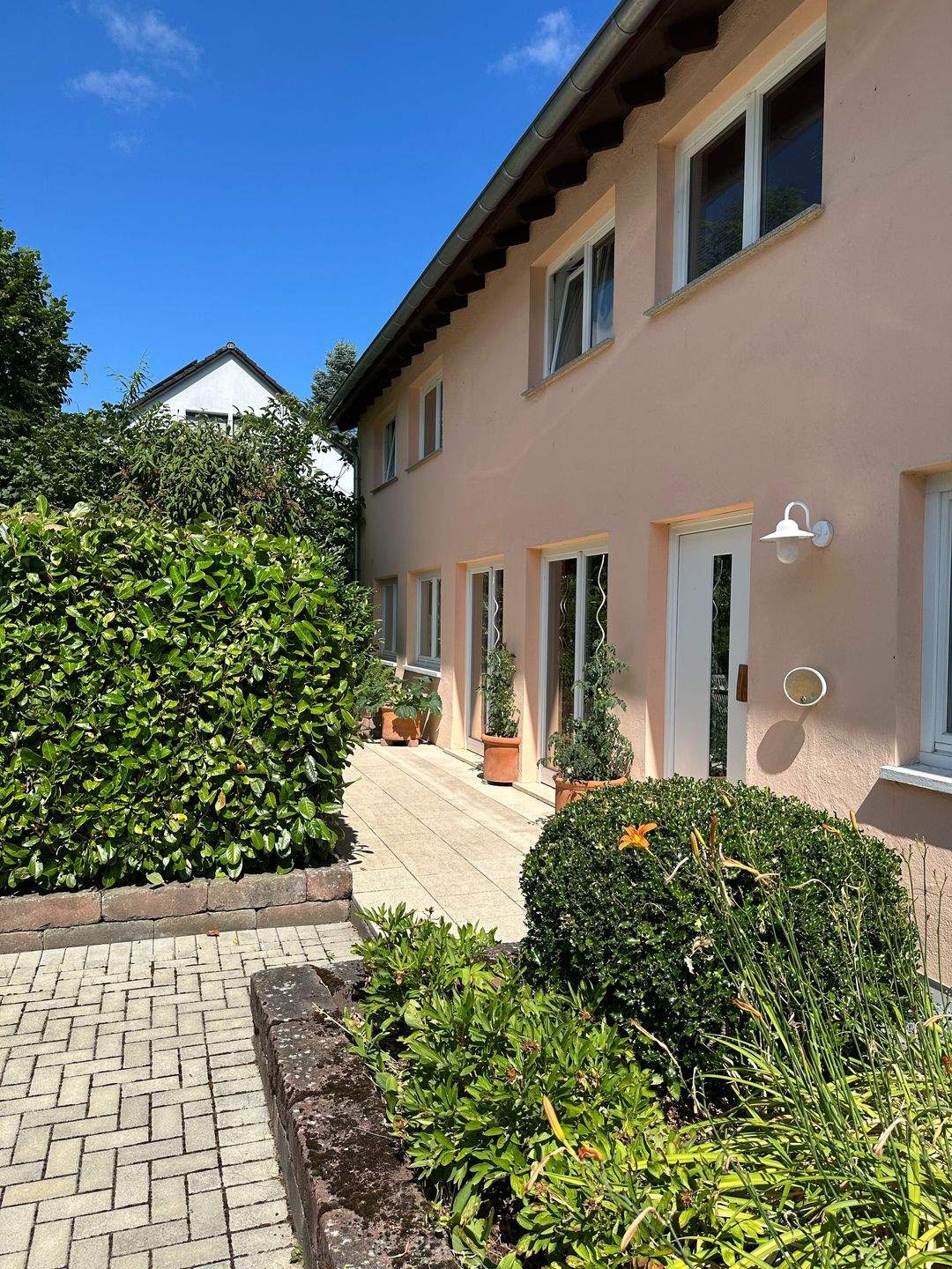 Einzigartiges Wohndomizil in Wachtberg-Pech – 5 Zimmer auf 2 Ebenen mit Solaranlage, 53343 Wachtberg