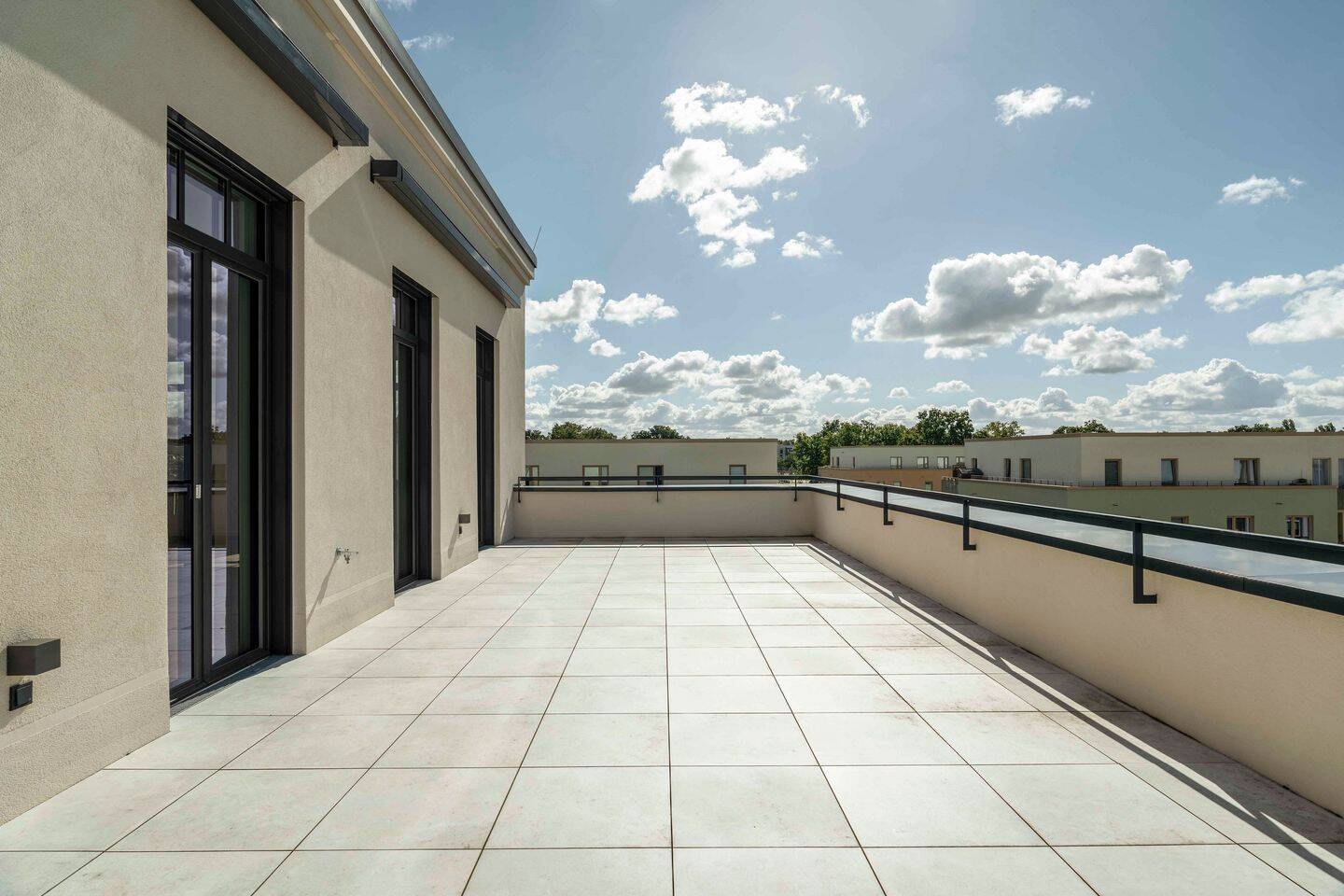 Erstbezug über den Dächern Potsdams: Penthouse mit großer Terrasse, 14469 Potsdam