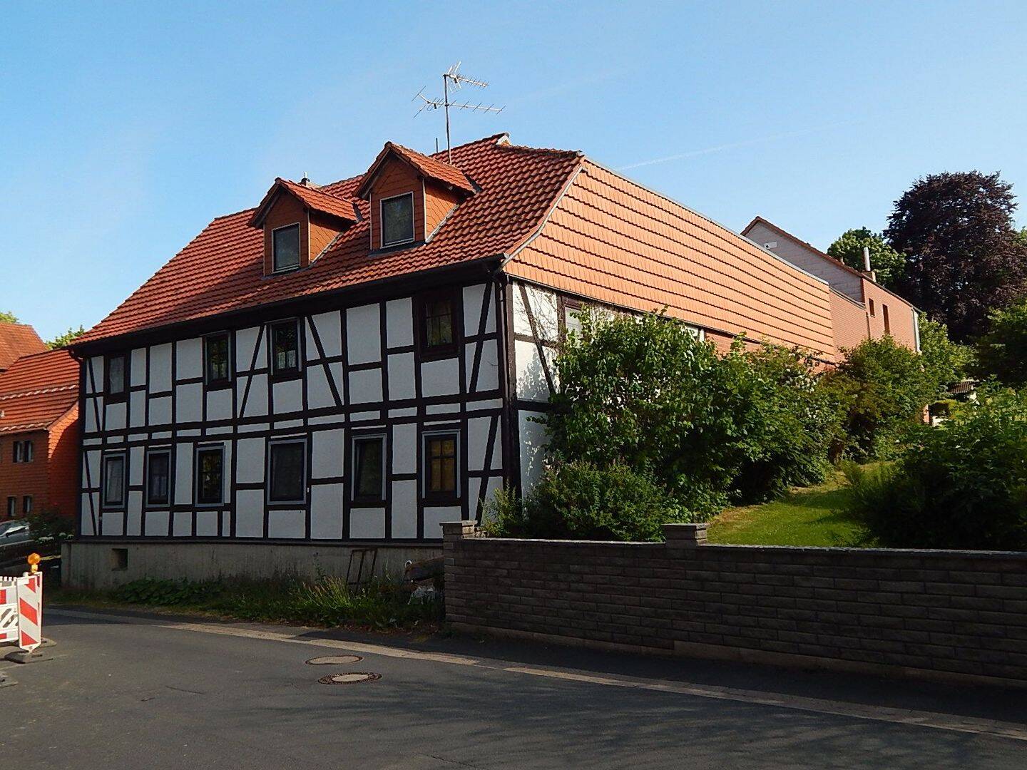 Zwei Zimmer Dachgeschoßwohnung ca.52 m² in Bovenden OT Lenglern, 37120 Bovenden