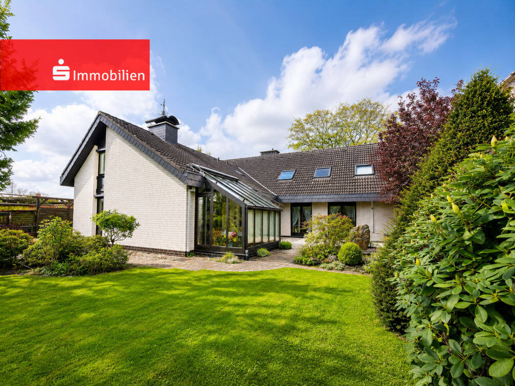 +++ Licht, Raum und Atmosphäre – Besonderes Zweifamilienhaus in Diepholz +++, 49356 Diepholz