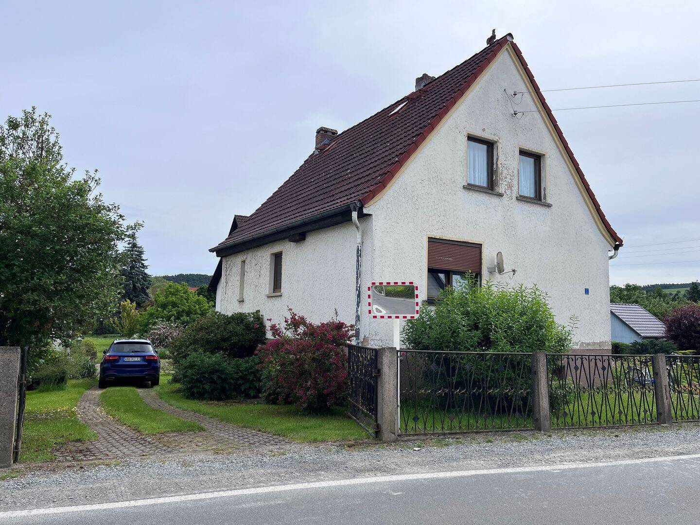 Einfamilienhaus mit großzügigem Grundstück, 98590 Schwallungen