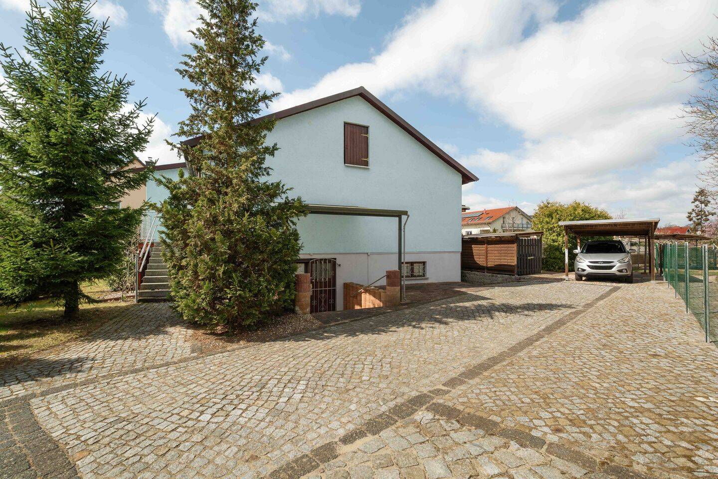 Familienfreundliches Einfamilienhaus mit Garten und Pool in Ludwigsfelde, 14974 Ludwigsfelde