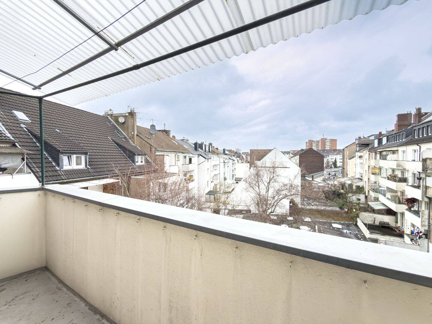 3-Zimmer-Wohnung in begehrter Lage von Düsseltal, 40239 Düsseldorf (Düsseltal Mörsenbroich)