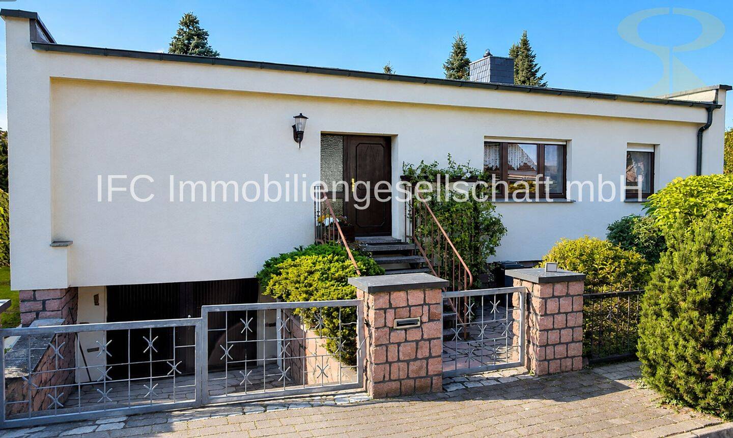Wohnen auf einer Ebene – gepflegter Bungalow mit Terrasse und Tiefgarage in Dessau-Alten, 6847 Dessau-Roßlau
