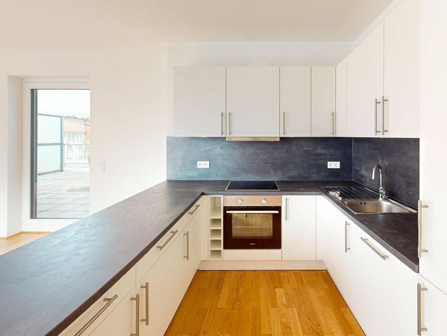 Exlusive 3-Zimmer-Wohnung mit EBK, Balkon und Dachterrasse, 61352 Bad Homburg v.d. Höhe