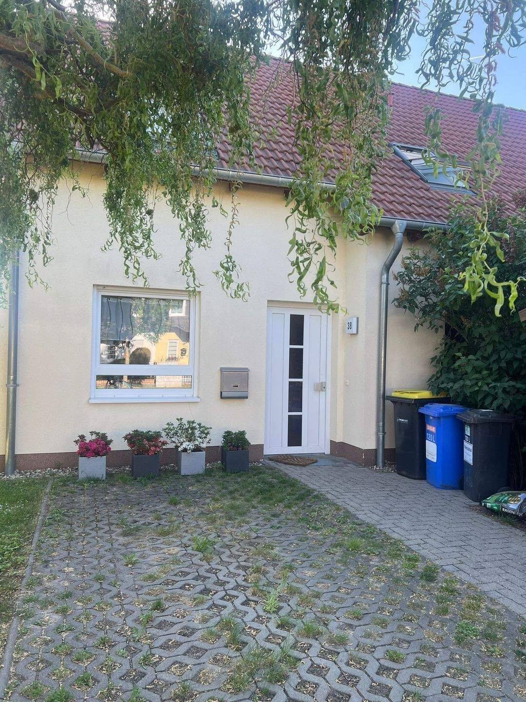 Schönes, helles Reihenhaus in der Erich-Kästner-Str., 39114 Magdeburg