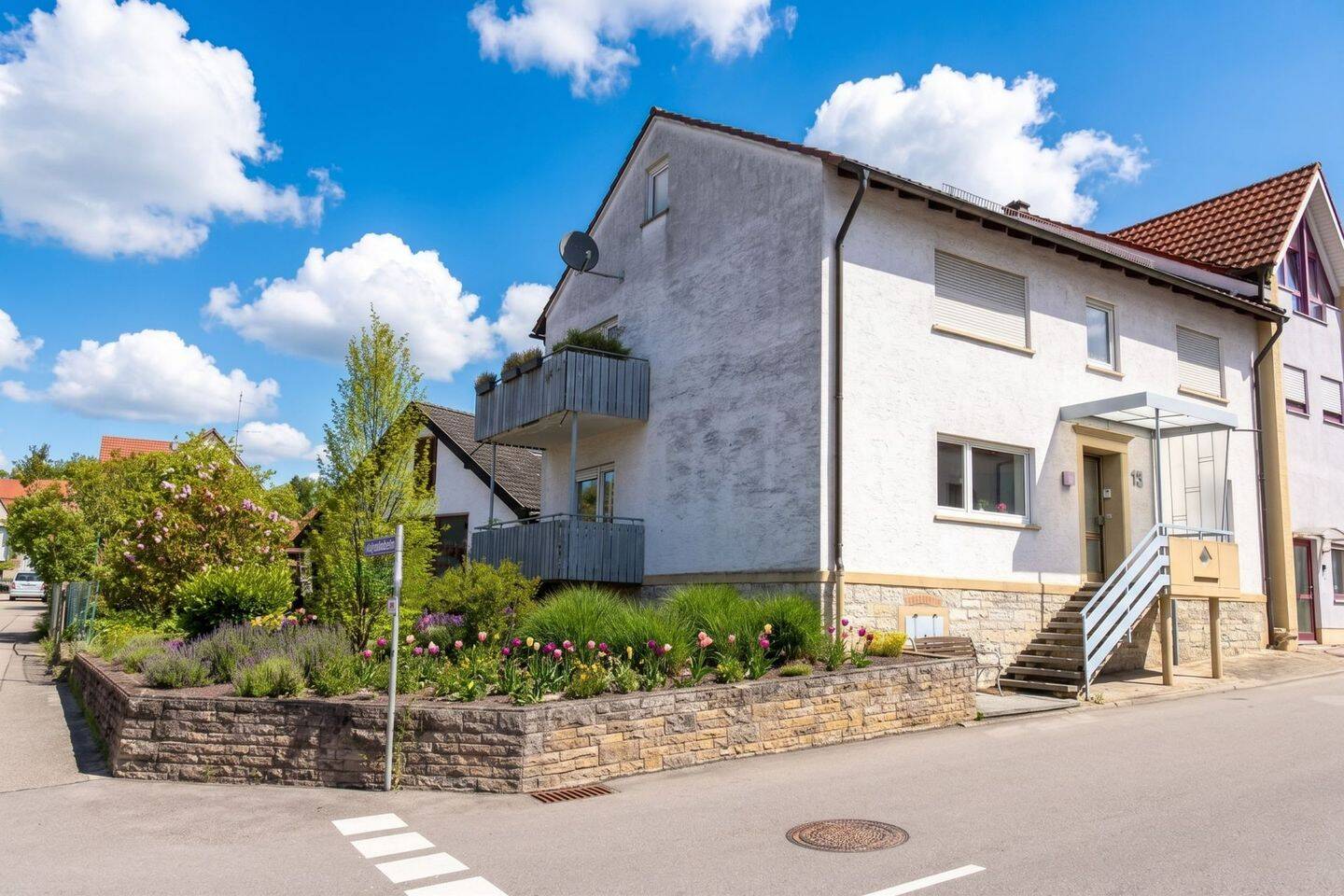 Attraktives Investment mit Potenzial – 2 Wohneinheiten in Neuenstadt am Kocher-Stein, 74196 Neuenstadt am Kocher