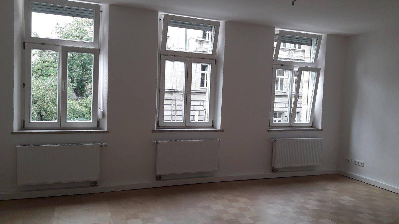 4 Zimmer Wohnung | Zentrale Lage | Renoviert, 90763 Fürth (Südstadt Weikershof)
