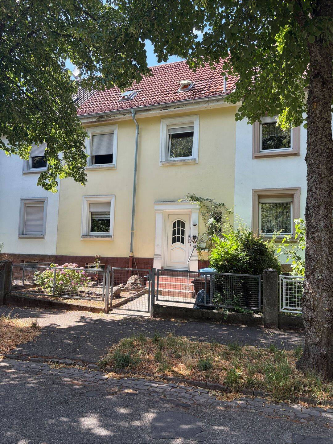 Schönes Einfamilienhaus in ruhiger und guter Lage in Pirmasens, 66953 Pirmasens (Innenstadt)