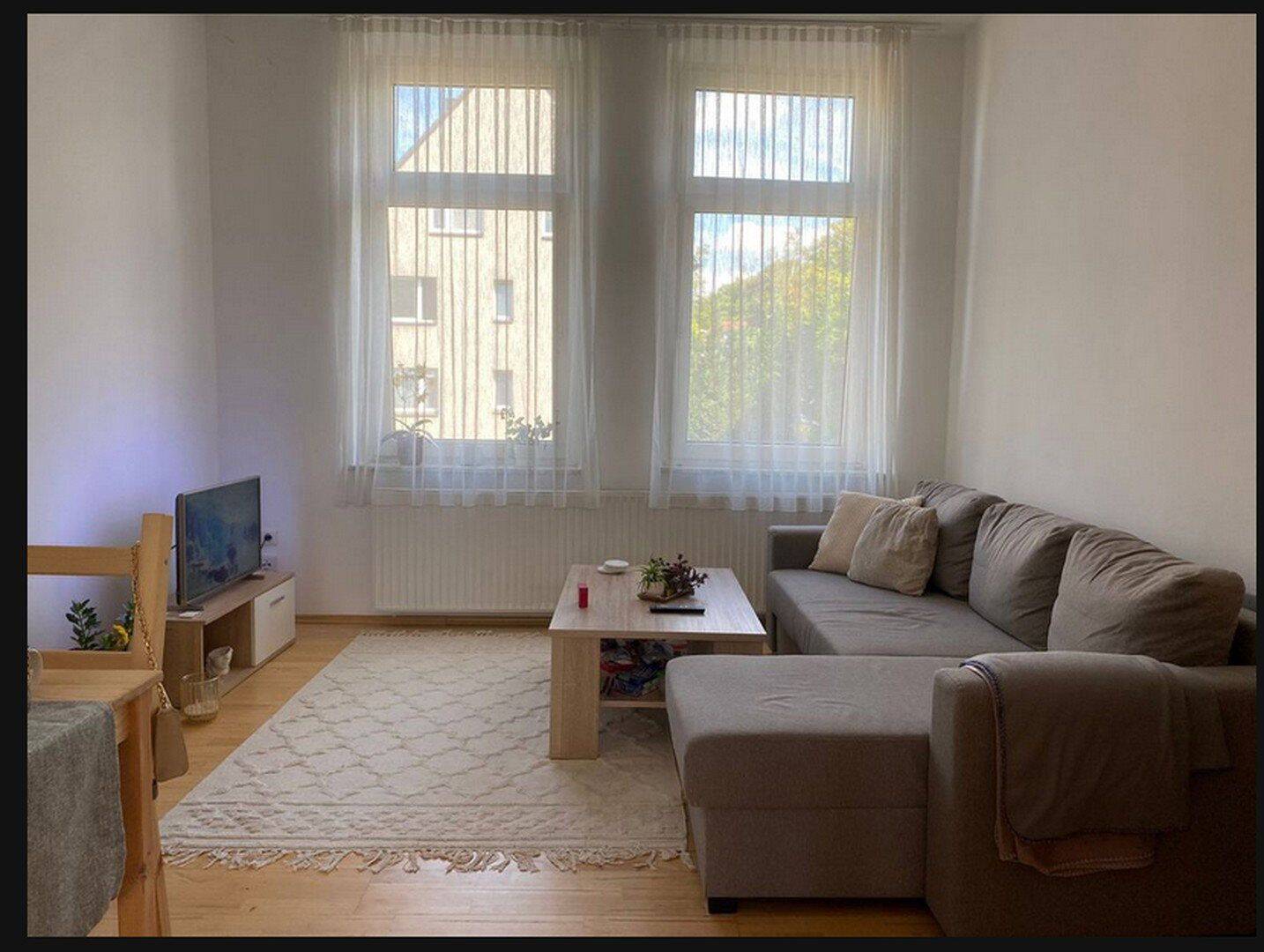 Modernisierte Wohnung mit zwei Zimmern und EBK in Bochum, 44799 Bochum (Altenbochum Querenburg Weitmar Wiemelhausen)