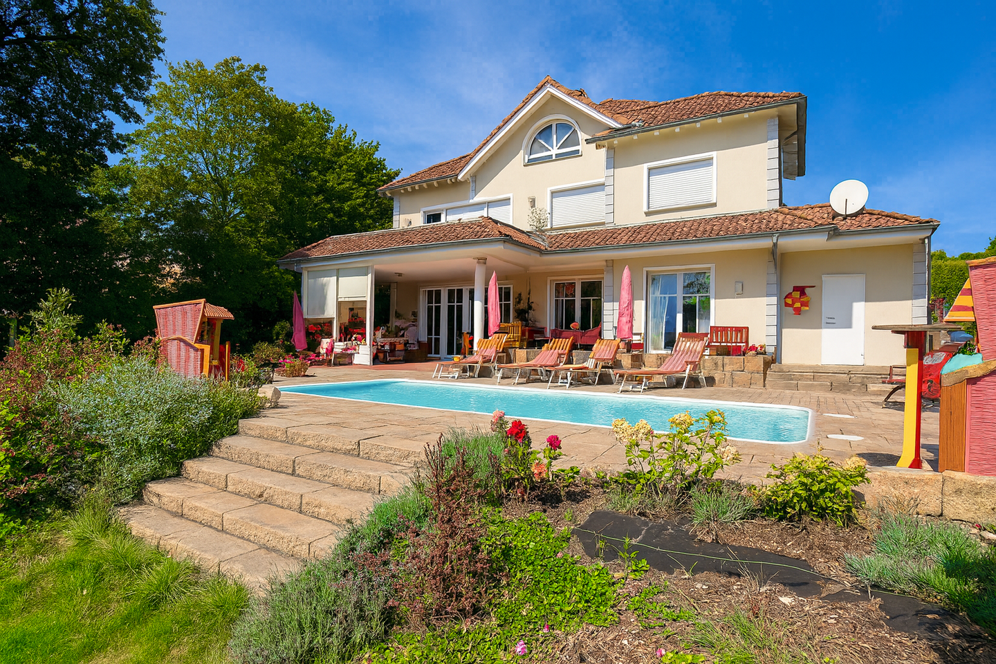 Kompromissloser Luxus in Leichlingen: Elegantes Anwesen für höchste Ansprüche, 42799 Leichlingen (Rhld.)