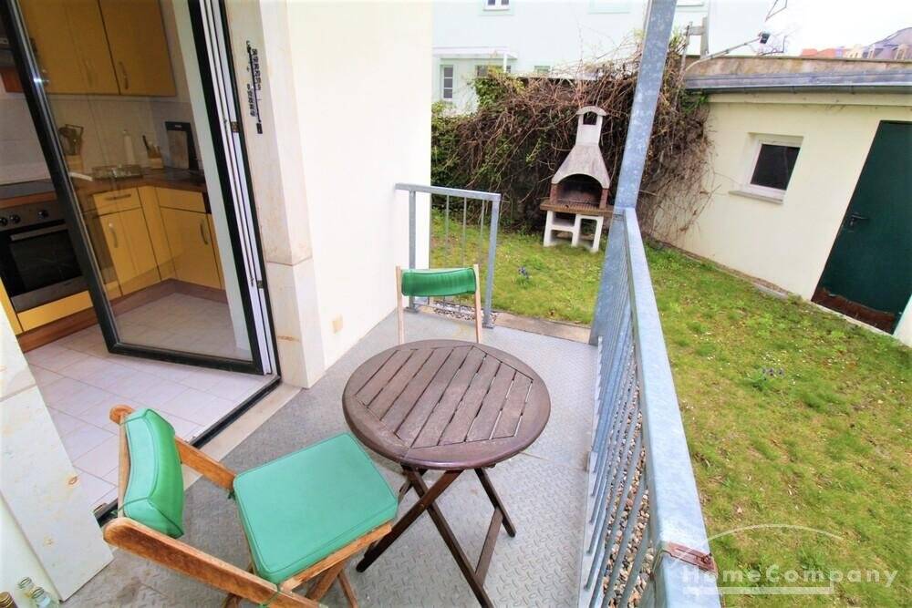 22260 HomeCompany Dresden Möbliert/Furnished 2-Zimmer Apartment mit Balkon in Dresden-Striesen max. 2 Personen