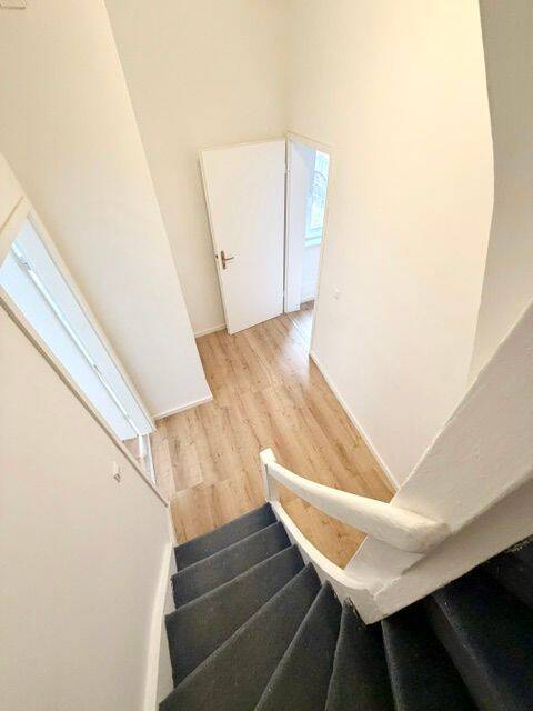 ***GOHO- NAHE ZUR CITY!!! ERSTBEZUG NACH SANIERUNG!!! INDIVIDUELLE 3- ZIMMER- WOHNUNG MIT NEUER EINBAUKÜCHE***, 90443 Nürnberg