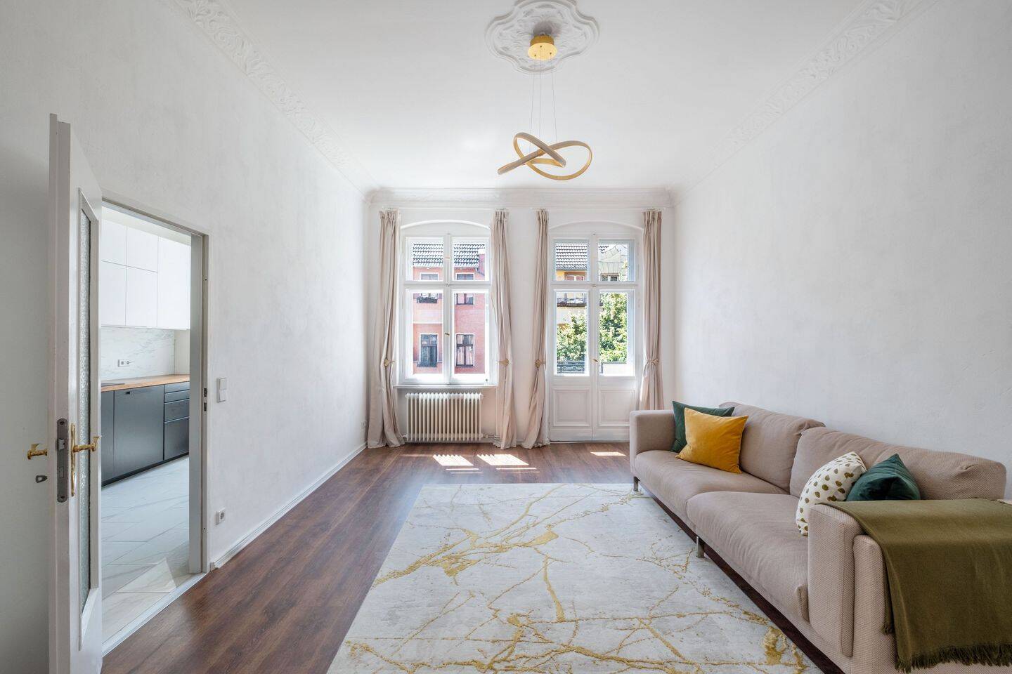 Sonnige 3-Zimmer-Altbauwohnung mit Balkon im Schillerkiez, 12049 Berlin (Neukölln)