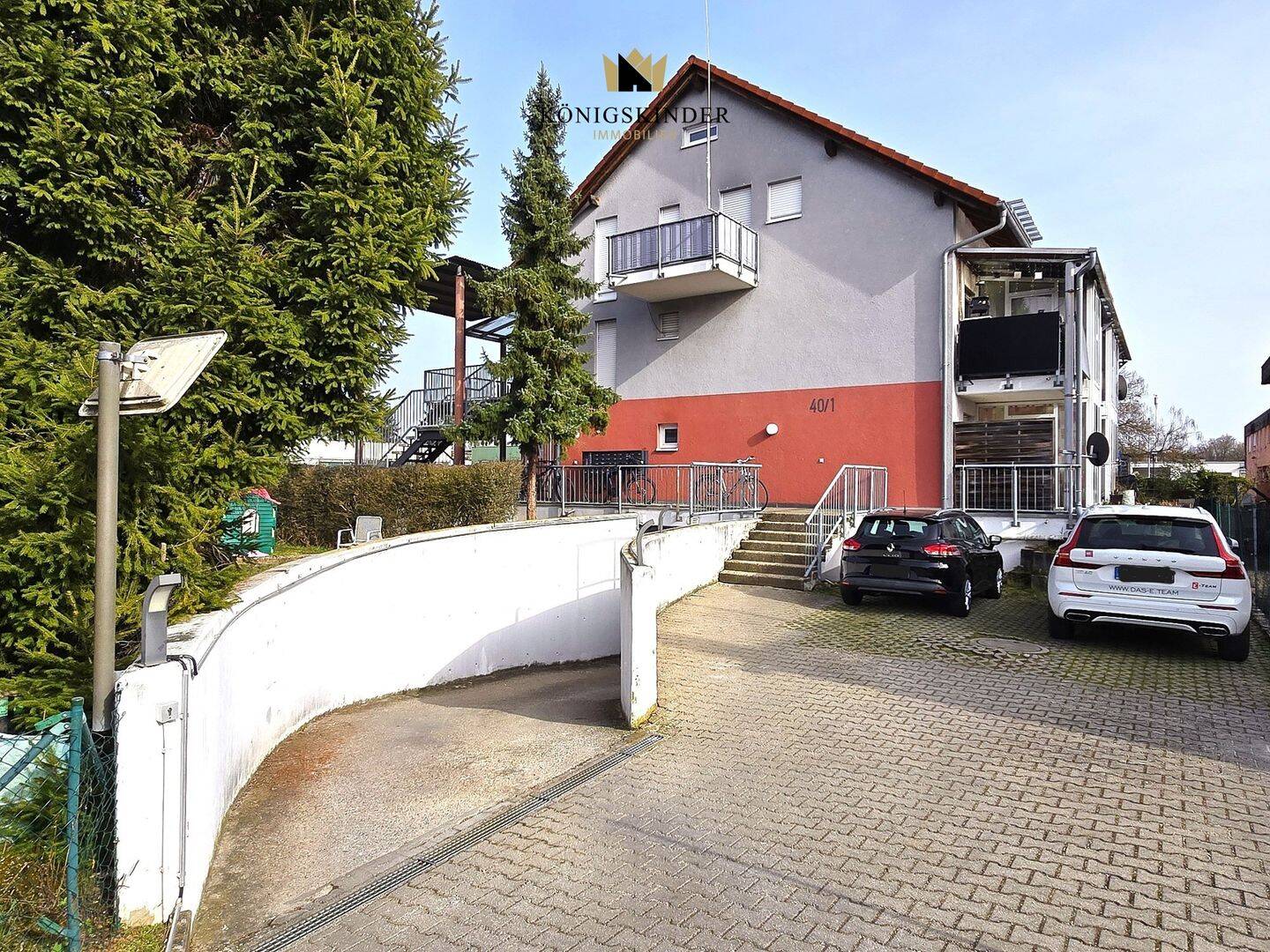 KLEIN aber MEIN – und die Zukunft kann kommen!  Maisonettewohnung mit Balkon und Duplex-Park-Garage!, 73257 Köngen