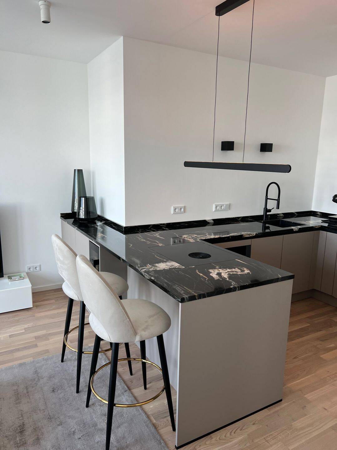 ALL INCLUSIVE I Luxus Neubau Wohnung | Voll möbliert I Balkon, 10249 Berlin (Friedrichshain-Kreuzberg Friedrichshain Prenzlauer Berg)