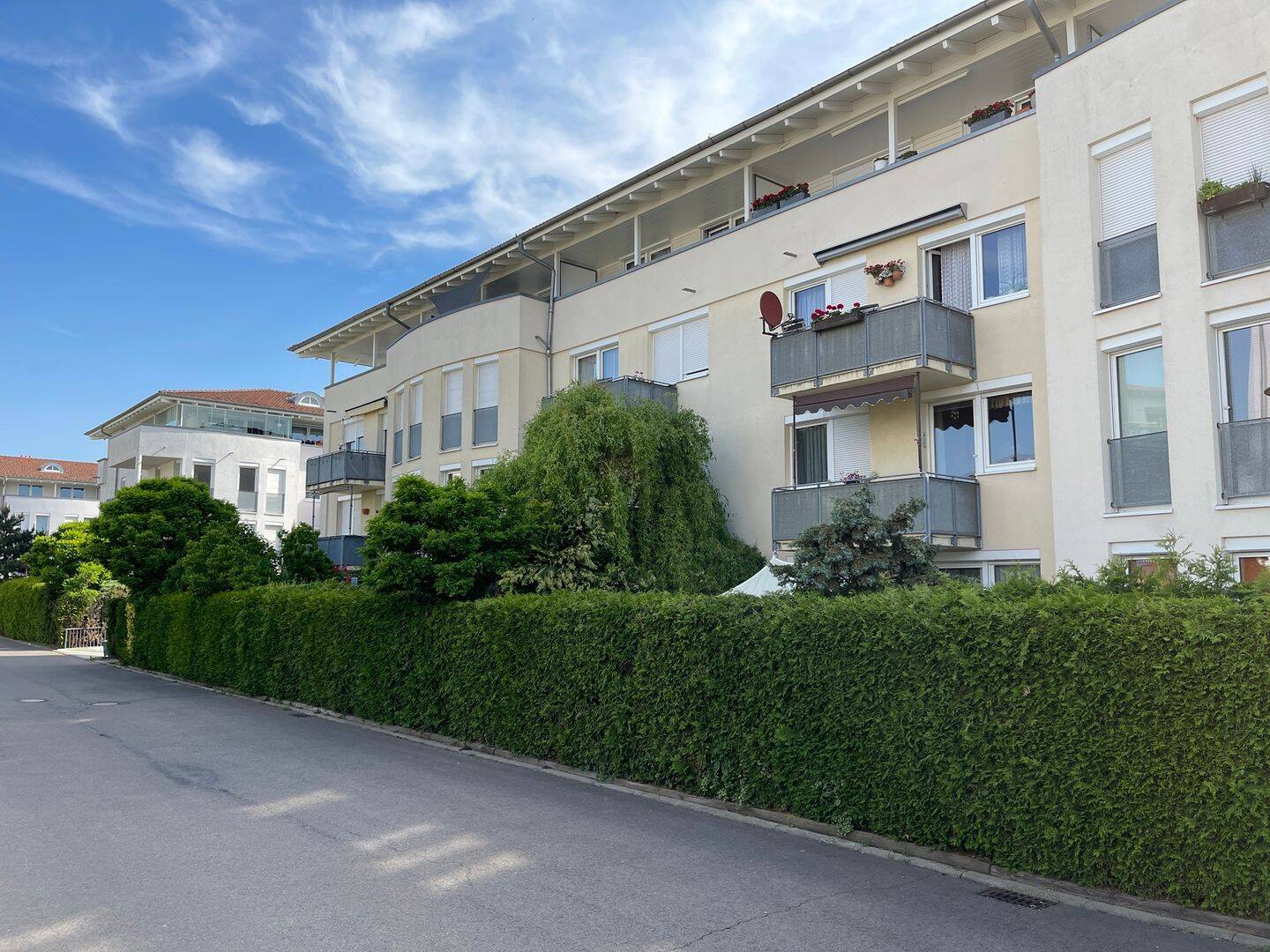 vermietete Wohnung mit 2 Balkonen und Tiefgarage, 4158 Leipzig (Güterverkehrszentrum Lindenthal Lützschena-Stahmeln Wiederitzsch)