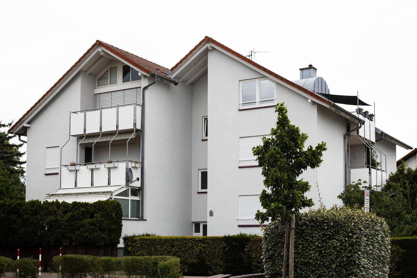 Helle 2-Zimmer-Dachgeschosswohnung mit Loggia – in gepflegtem Mehrfamilienhaus, 76694 Forst