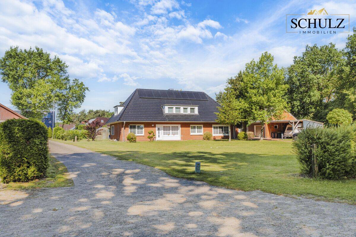 ** Großes Wohnhaus am Wald – neues Dach, neue Pelletheizung & Platz für mehrere Generationen **, 26169 Friesoythe