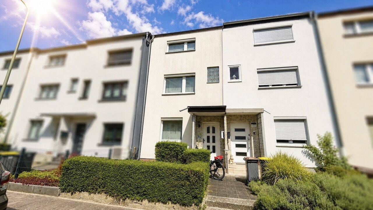 METZ IMMOBILIEN – Charmantes May-Haus mit großem Gestaltungspotenzial, 60488 Frankfurt am Main (Hausen Praunheim Rödelheim)