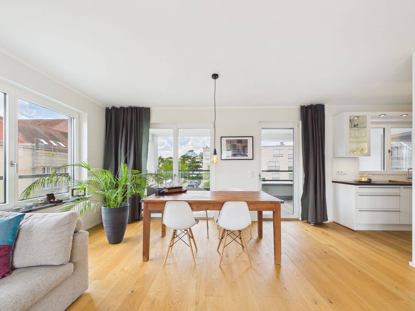 SITULI: Exklusives Wohnen in Schwabing – 3 Zimmerwohnung mit Dachterrasse und Loggia inklusive, 80804 München (Schwabing-Freimann Schwabing-West)