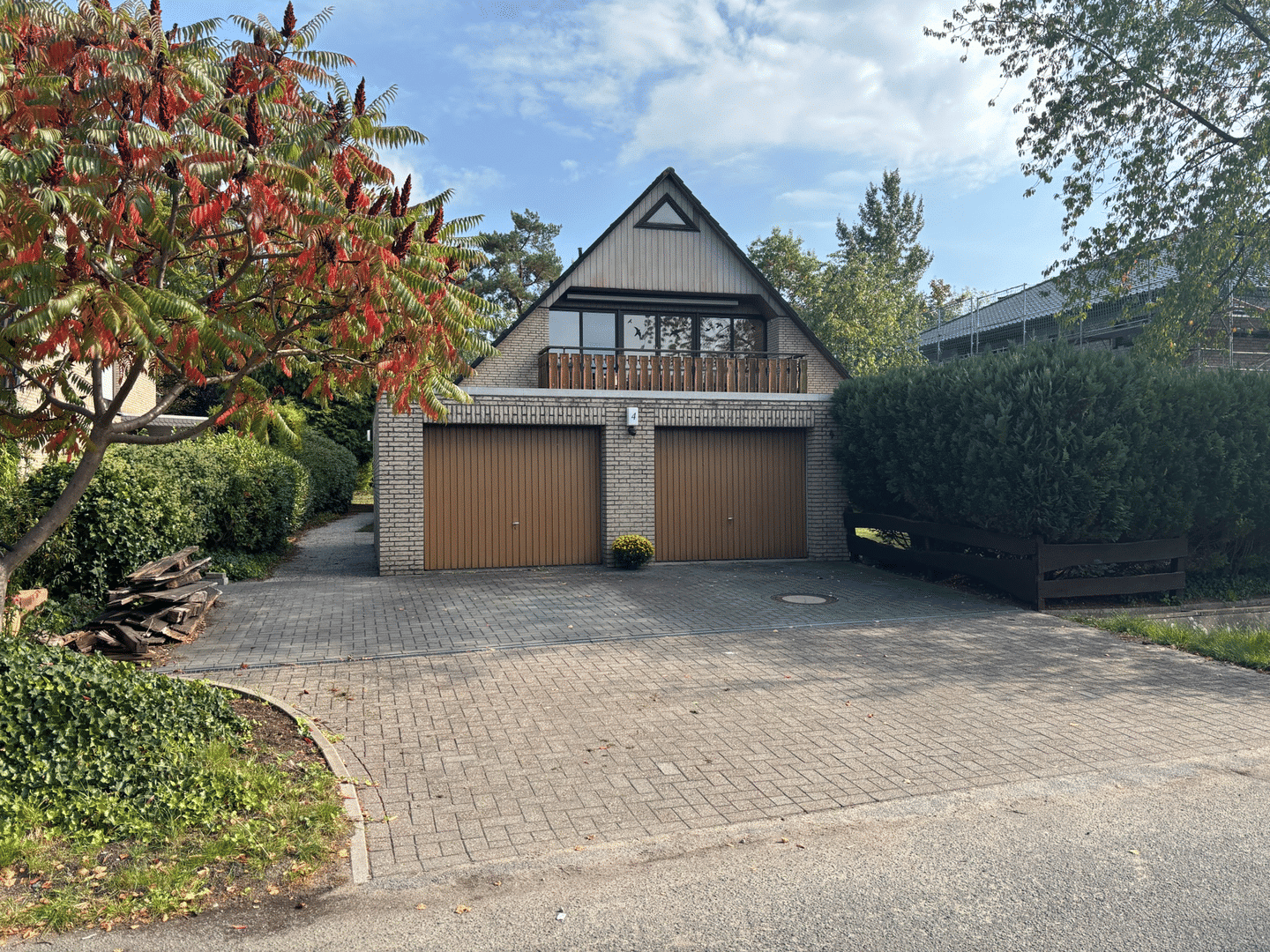Wohnen mit Charakter: Großzügiges 2-Familienhaus in Achim-Baden, 28832 Achim