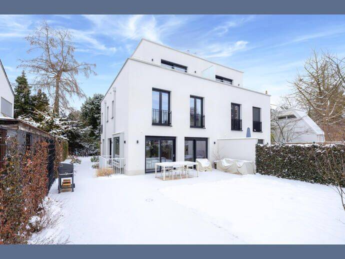 Möbliert: Stilvolle Neubau-Doppelhaushälfte 2023, 81243 München (Aubing-Lochhausen-Langwied Pasing-Obermenzing)