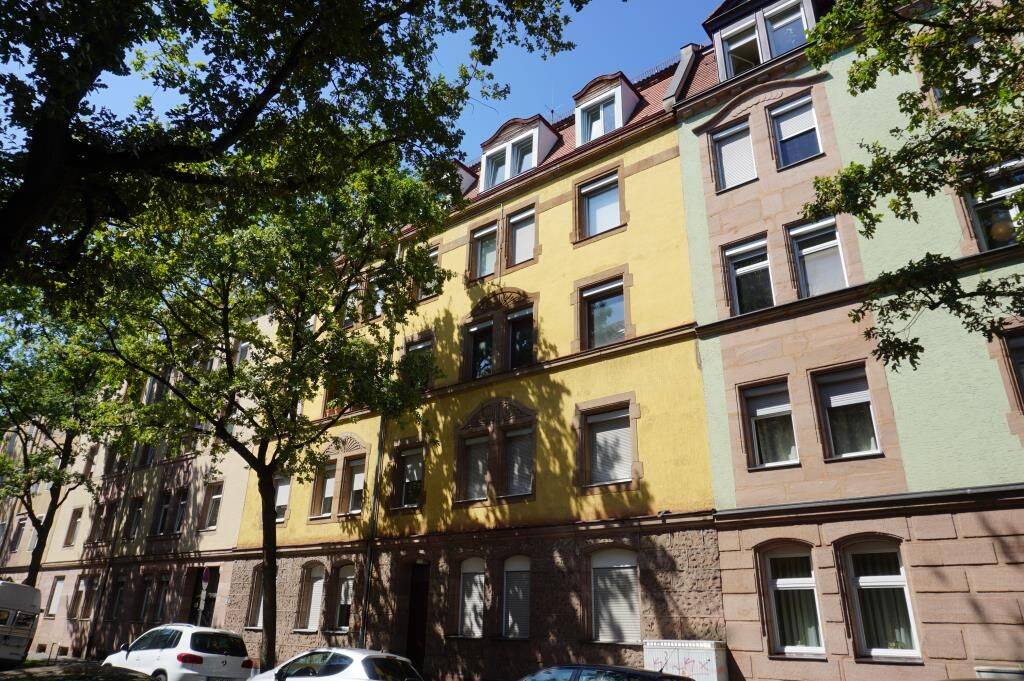 Gepflegte 3-Zi. Dachgeschoss Wohnung Nürnberg – Nibelungenviertel / Wohnung mieten, 90461 Nürnberg