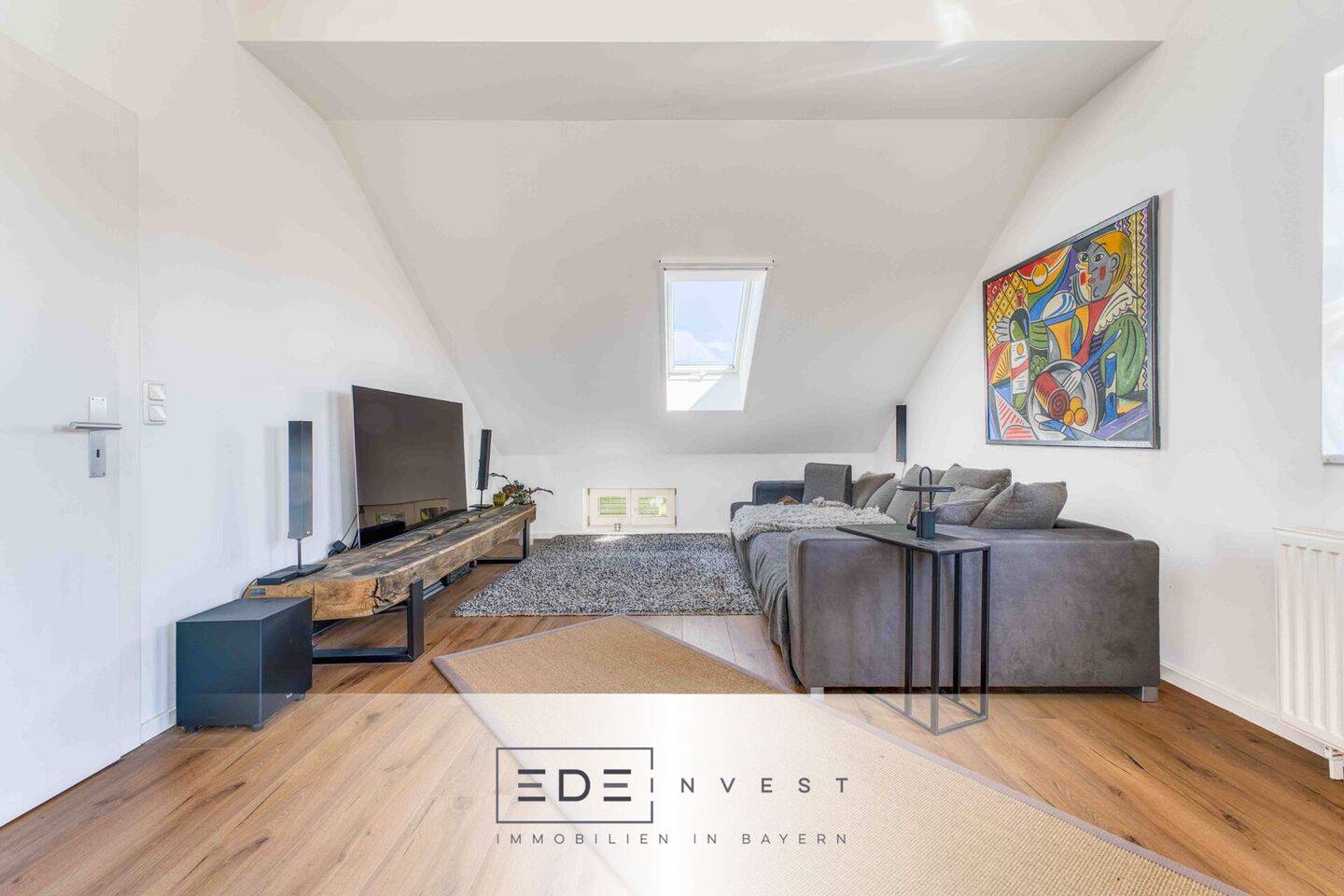 Atelierwohnen mit Weitblick – charmante Galerie-Wohnung über den Dächern von Otterloh, 85649 Brunnthal