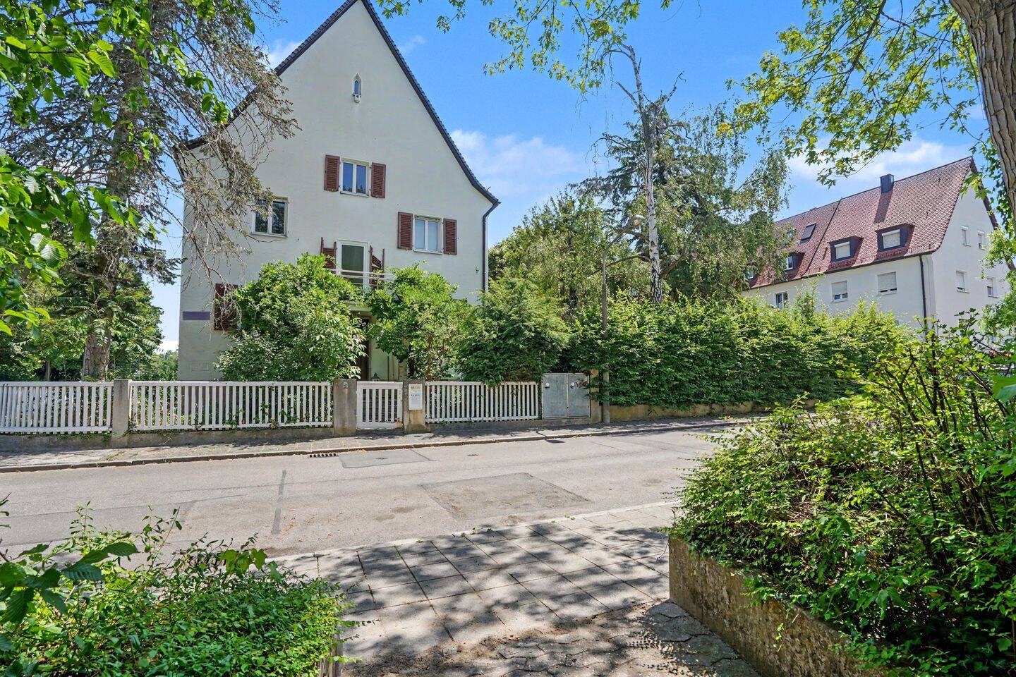 Altbaujuwel mit Charme – Großzügiges Stadthaus mit tollem Garten in Nürnberg-St. Jobst/Erlenstegen, 90491 Nürnberg