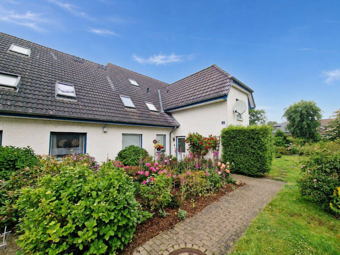 Geräumige Wohnung mit Balkon und Stellplatz, 25836 Garding