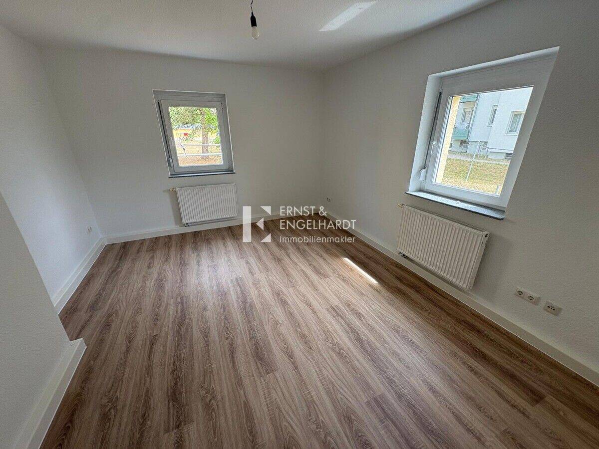 Frisch renovierte 3-Zimmer-Wohnung in zentraler Lage zu vermieten, 97318 Kitzingen