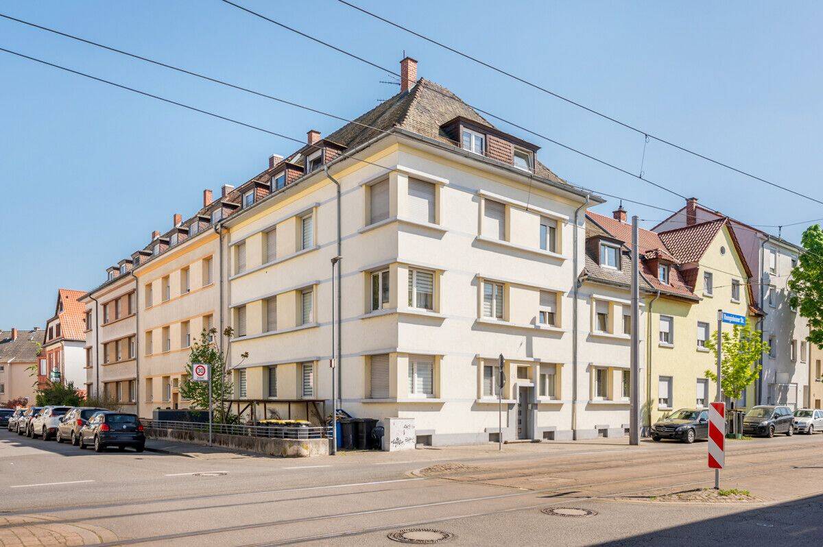 7-Familienhaus – stabile Anlage mit Entwicklungschance!, 67065 Ludwigshafen am Rhein (Gartenstadt Maudach Mundenheim Rheingönheim West)
