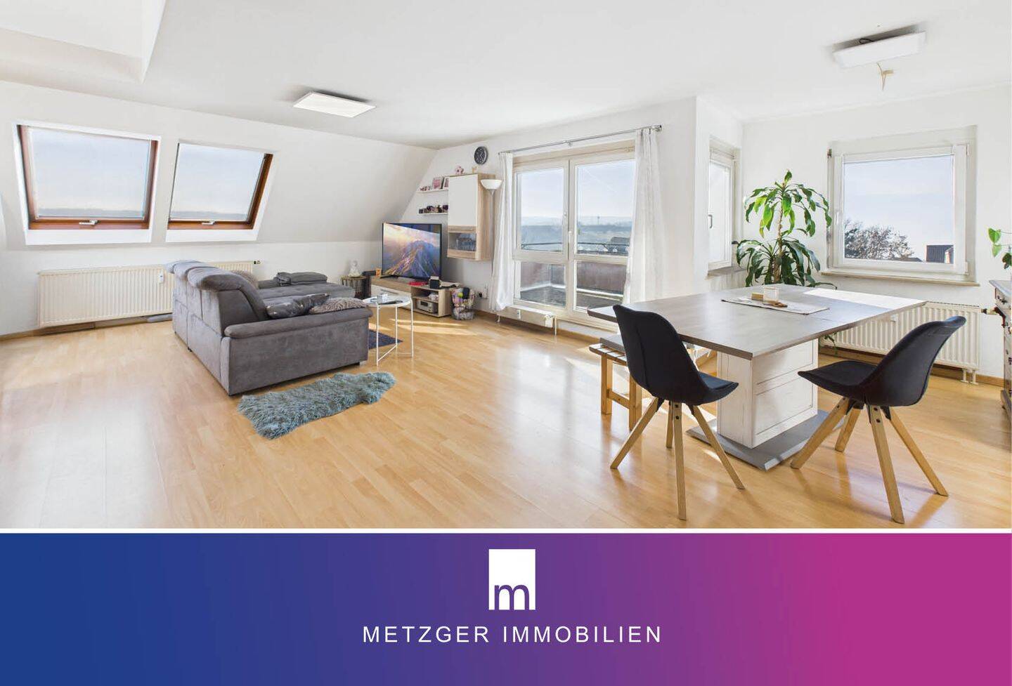 Elegante 3,5-Zimmer-Maisonette-Wohnung mit Sonnenbalkon in zentraler Lage von Denkendorf, 73770 Denkendorf