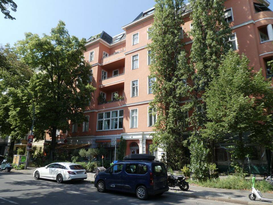 Großzügige Renovierungswohnung in zentraler Lage von Berlin-Kreuzberg!, 10965 Berlin (Friedrichshain-Kreuzberg Kreuzberg Neukölln Schöneberg Tempelhof)